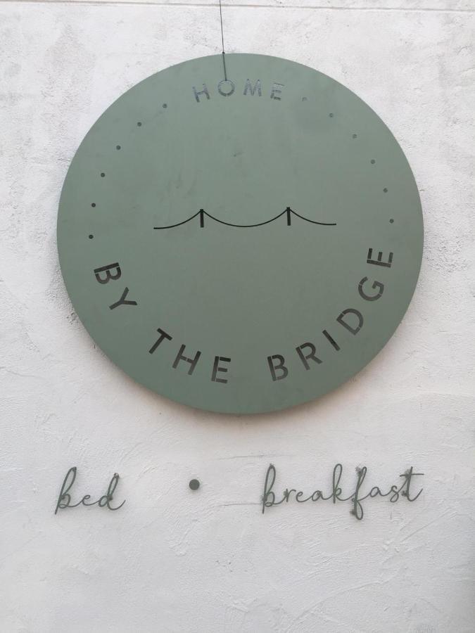 Home By The Bridge Hotel Kamphaeng Phet Eksteriør bilde