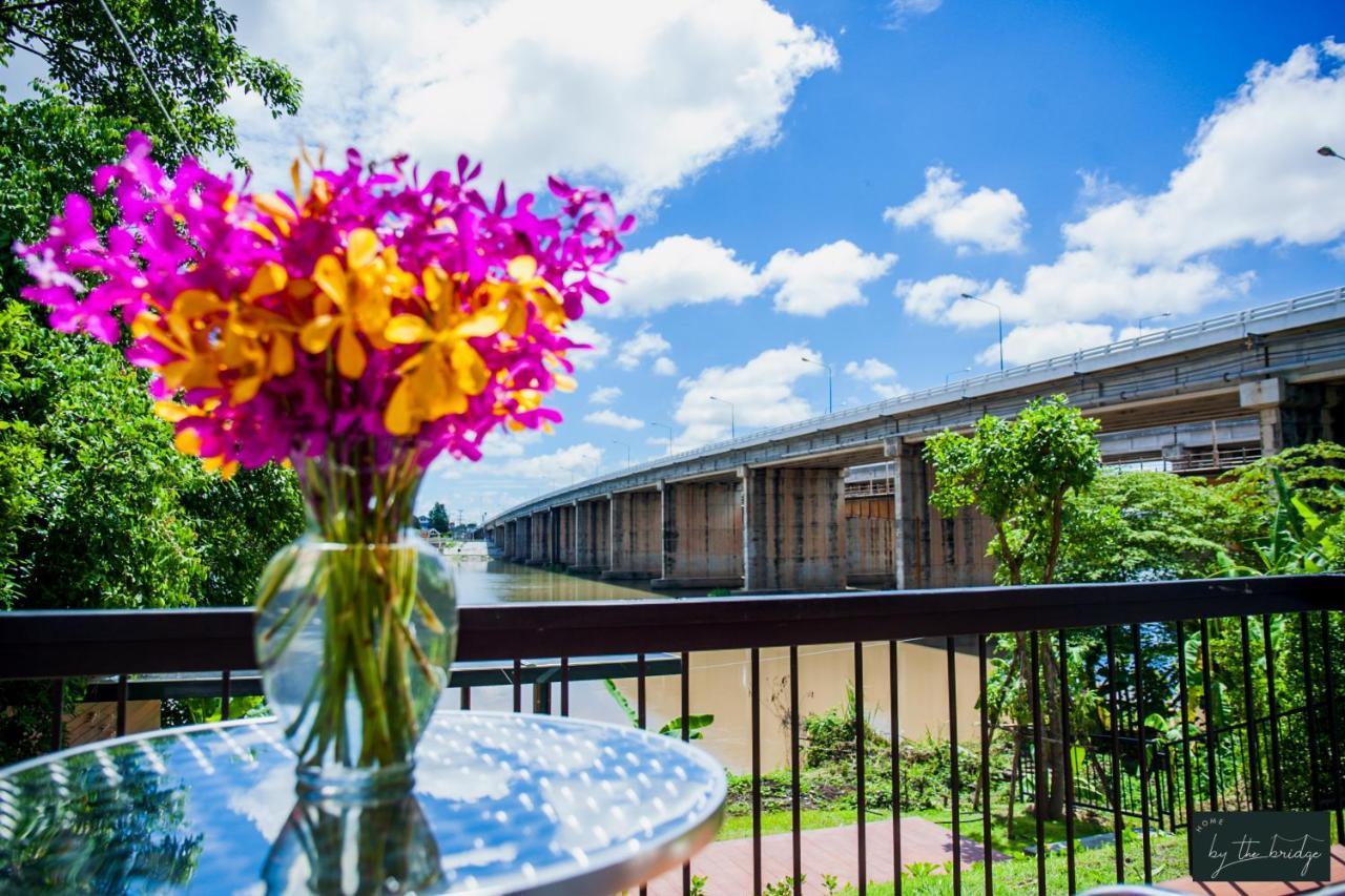 Home By The Bridge Hotel Kamphaeng Phet Eksteriør bilde